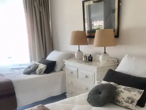 Departamento en Venta en Península, USD 155.000