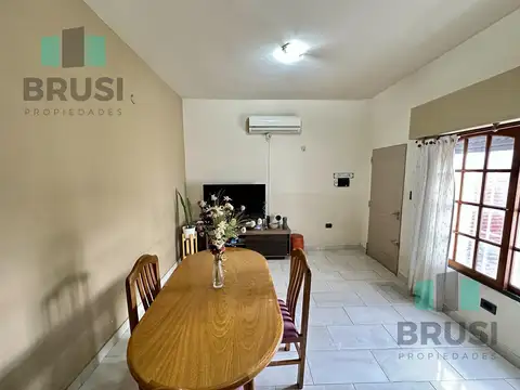 Depto Tipo Casa en Venta en Temperley, USD 72.000