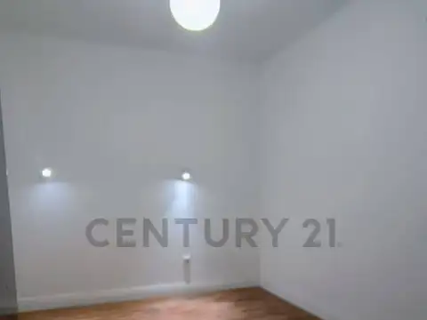 VENTA DEPARTAMENTO 3 AMBIENTES EN BERNAL
