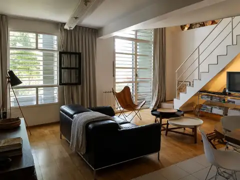 VENTA DEPARTAMENTO DUPLEX 3 AMBIENTES COLEGIALES