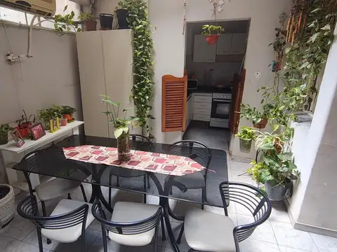 Depto Tipo Casa en Venta de 2 ambientes