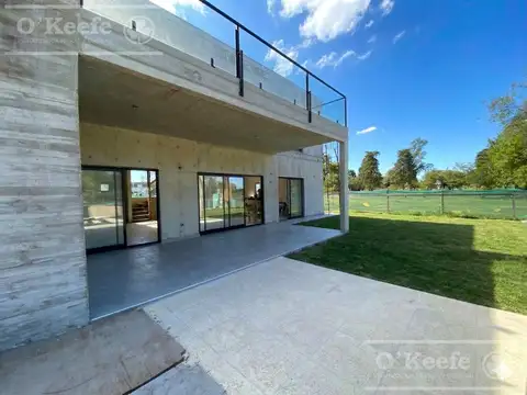 Casa en Venta en Guillermo E Hudson, USD 420.000