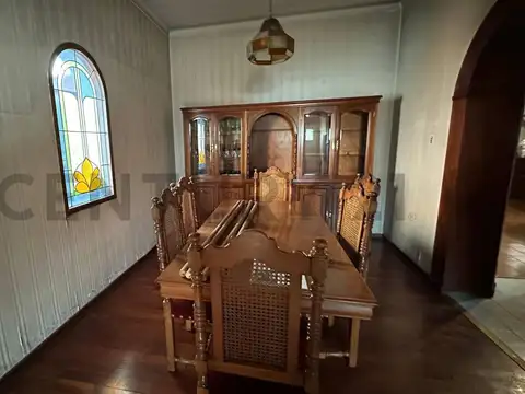 CASA EN VENTA - CALLE RONDEAU