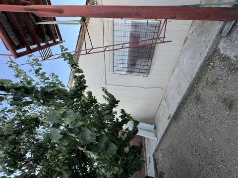 RETASADO! VENTA de casa 3 ambientes céntrica, Caleta Olivia