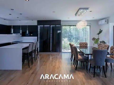 Casa en Venta de 4 dormitorios