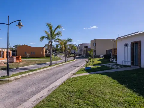 Lomadas de Capilla - Barrio Abierto - L. 100