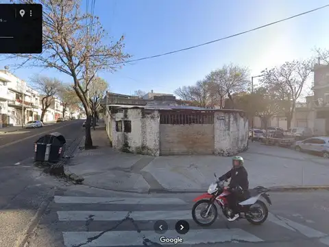 Terreno en Venta en Flores, USD 120.000