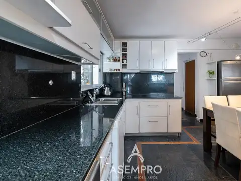 Departamento 4 ambientes con 3 baños