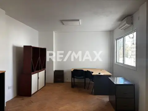 Oficina en Alquiler 34 años