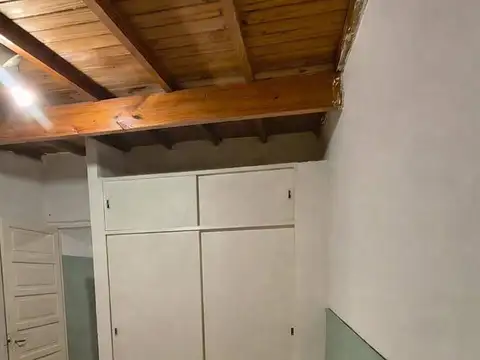 UN DORMITORIO CON PATIO - SIN EXPENSAS 