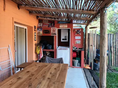 Casa 2 ambientes con 1 baño