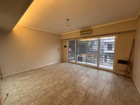 Depto Tipo Casa en Alquiler de 3 ambientes