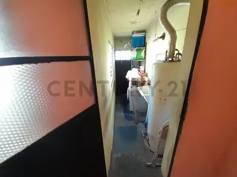 Departamento 6 ambientes con 2 baños