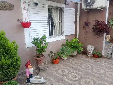 VENTA CASA 2 AMBIENTES MERLO