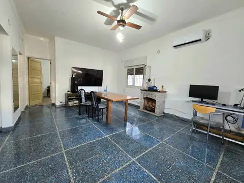 VENTA CASA 3 AMB, V. LUZURIAGA, A REFACCIONAR