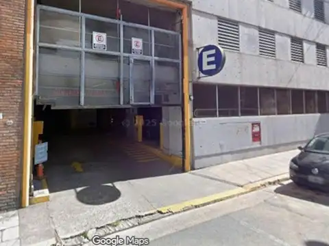 Cochera en Venta en Monserrat, CABA
