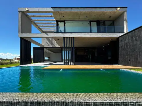 VENTA CASA BARRIO AMARRAS PUERTOS DEL LAGO ESCOBAR