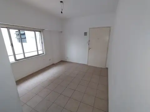 Alquilo departamento de 2amb excelentemente ubicado
