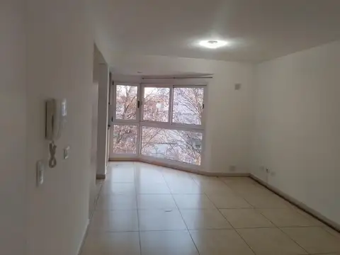 Bolivar 2700, Piso 4°