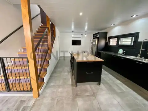 54 entre 6 y C. Centenario , Piso 0