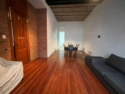 PH en Constitución USO PROFESIONAL COMERCIAL CON VIVIENDA
