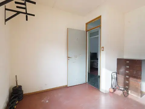 Departamento 4 amb. en Venta en Pompeya.