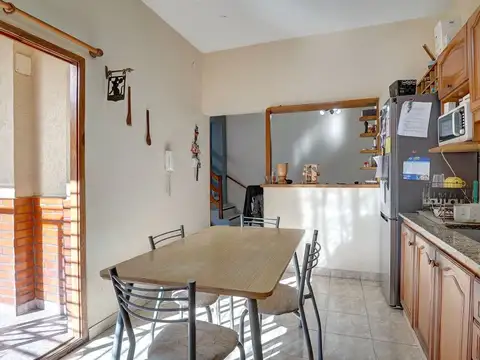 Depto Tipo Casa en Venta con 1 cocheras