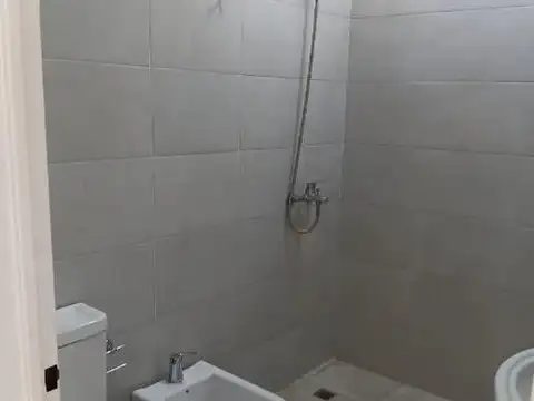 Depto Tipo Casa 3 ambientes con 2 baños