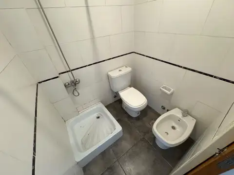 EXCELENTE MONOAMBIENTE AL FRENTE CON BALCON EN VILLA CRESPO