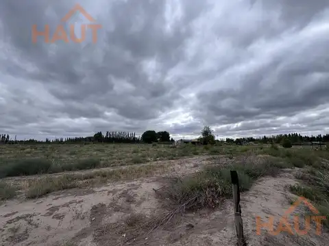 Terreno en Venta en General Fernandez Oro, USD 60.000