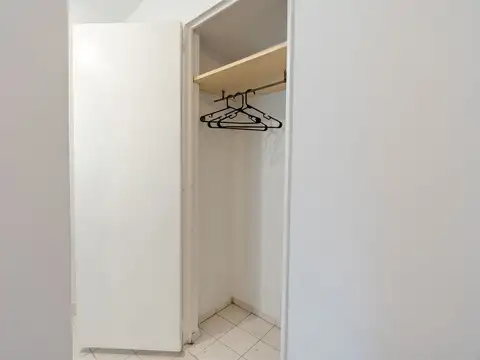 Departamento en Venta en Villa del Parque, USD 48.000