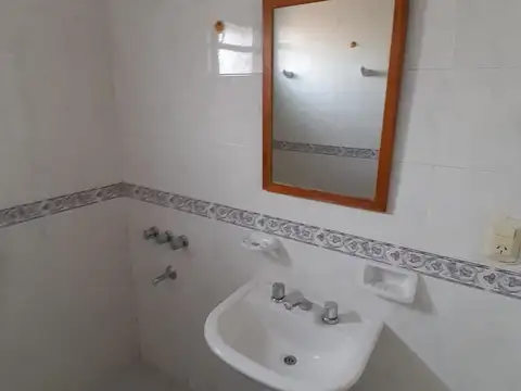 Casa en Alquiler al Oeste