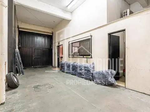 Galpon en Venta en Villa Ortuzar, USD 680.000