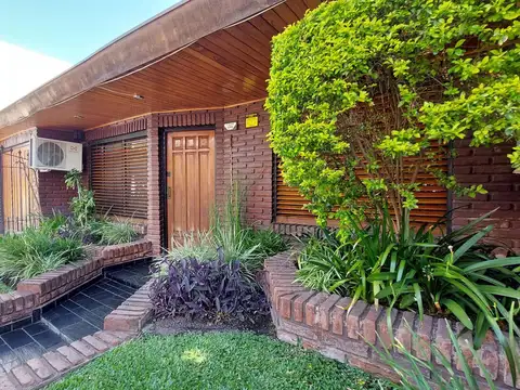 Casa en Venta en Haedo, USD 170.000