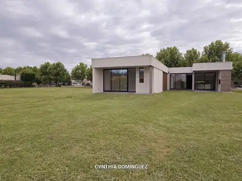 Casa en Haras del Sur II