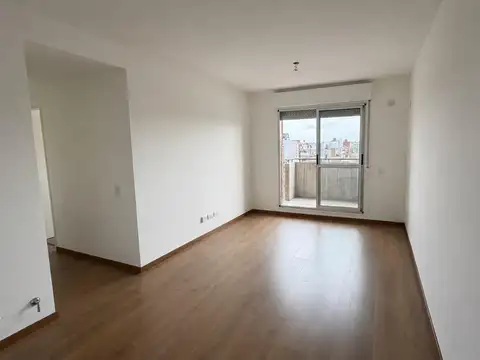 Departamento en Alquiler en Republica De La Sexta, $ 790.000