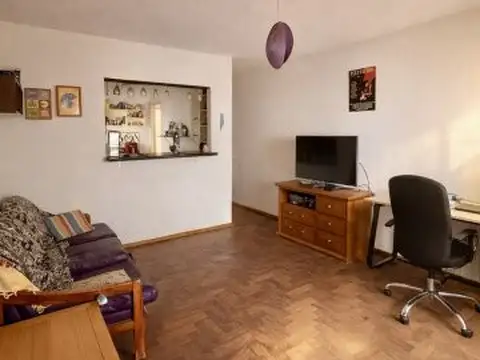 1 Dormitorio con 2 patios. Necochea 1300