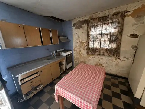 Casa 3 ambientes con 1 baño