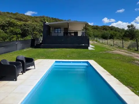 Casa en Venta con 3 cocheras