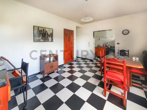 72 e/ 12 y 13 800, Piso 1