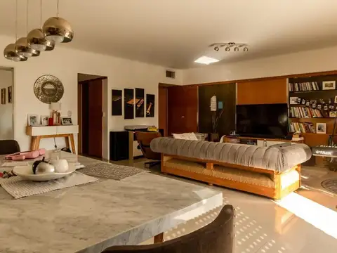 Departamento en Venta con 2 cocheras