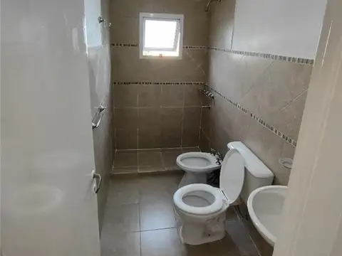 DUVIVIER 200, Piso 1