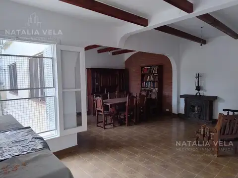 Depto Tipo Casa en Venta de 5 ambientes