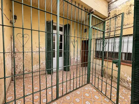 Estanislao Zeballos 1100