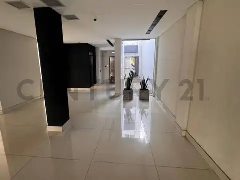 9 entre 32 y 33 100, Piso 3