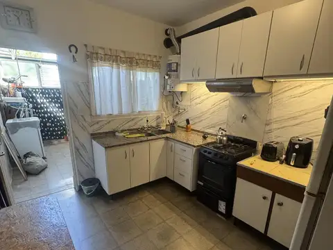 Depto Tipo Casa en Venta en Moron Sur, USD 70.000