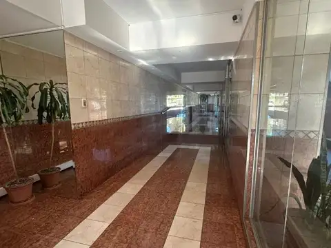 Condarco 100, Piso pb