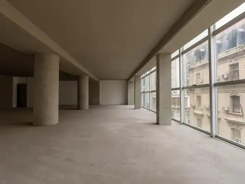 Venta - Excelente Oficina en Retiro con Amenities y Cochera