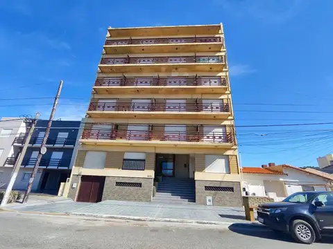 Frente al Mar y en P.B – Oportunidad en Lucila del Mar!.