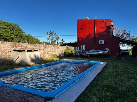 Casa 2 ambientes con 2 baños
